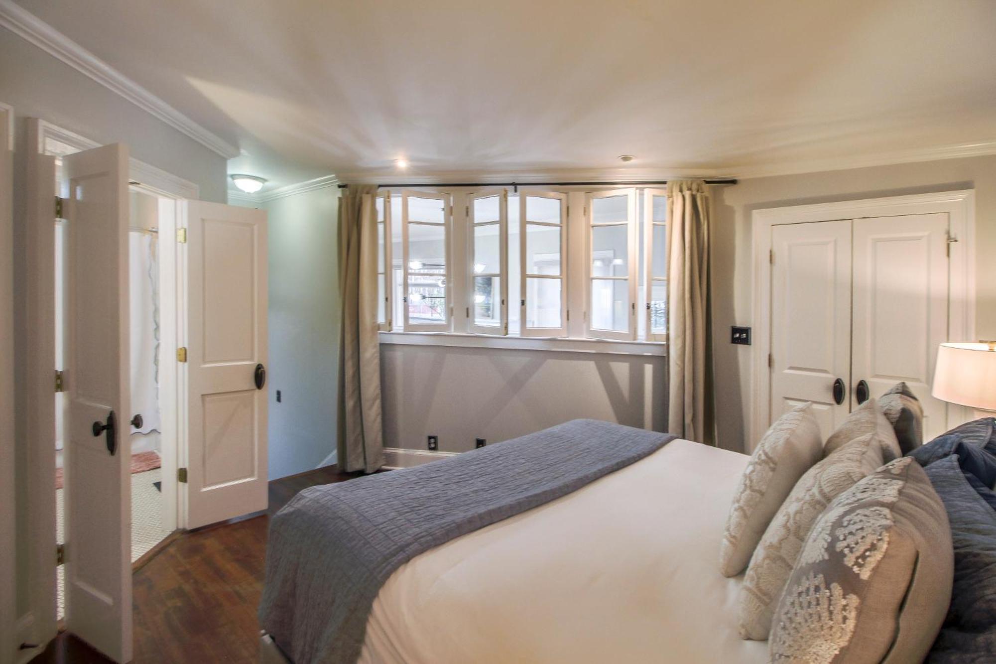 Walk To It All In Downtown, Double King Beds Savannah Ngoại thất bức ảnh