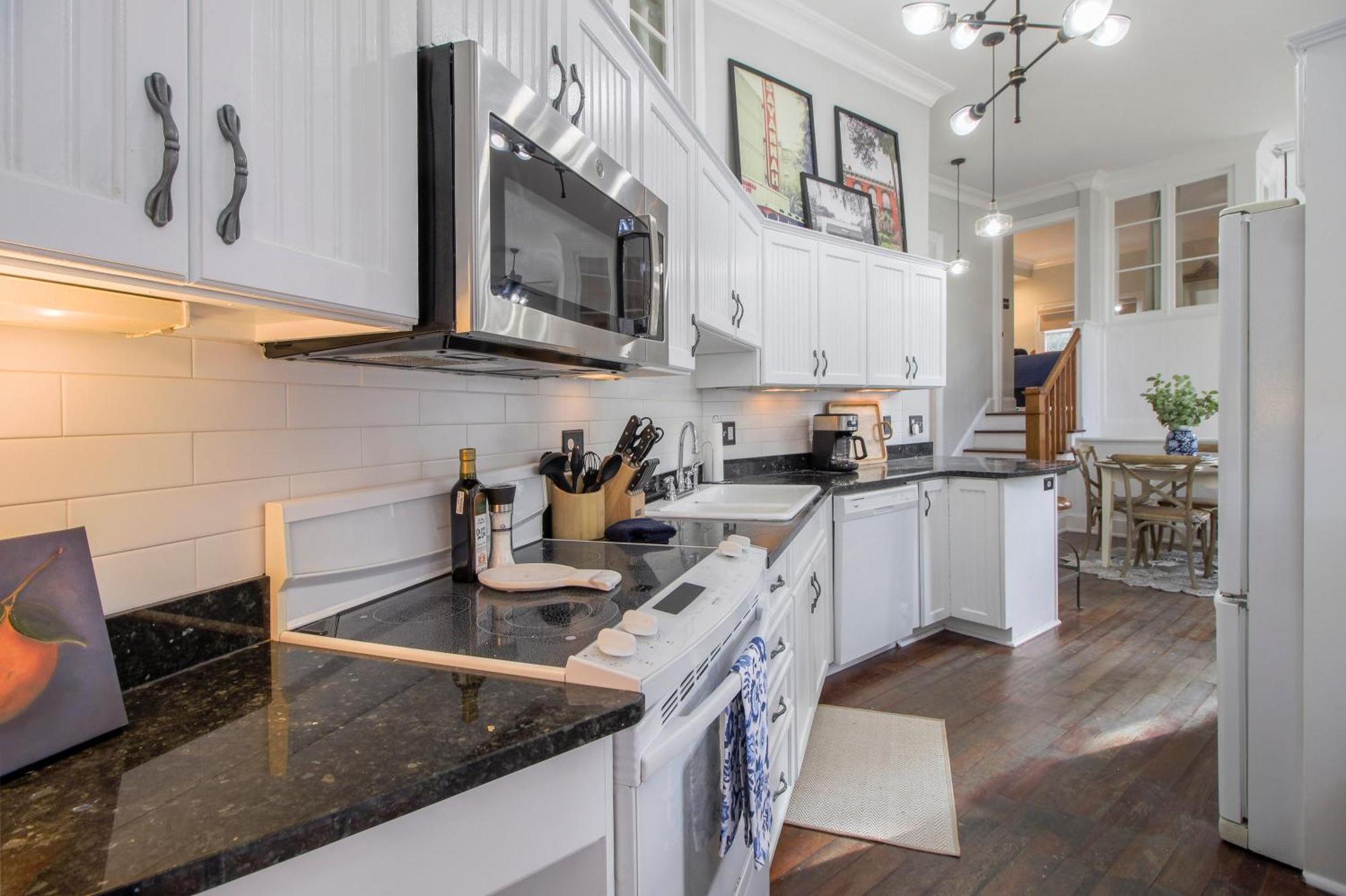 Walk To It All In Downtown, Double King Beds Savannah Ngoại thất bức ảnh
